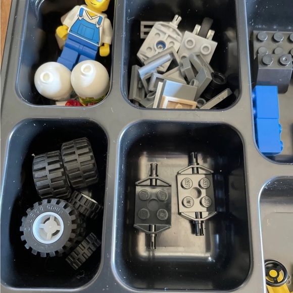 LEGO Games Creationary 3844 Retired Building Board Game Incomplete - Picture 7 of 12